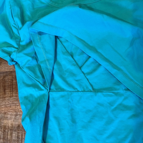 LuvmaBelly Short Sleeve Nursing Top Size Large - Picture 3 of 5